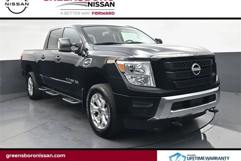 2024 Nissan Titan SV photo 1