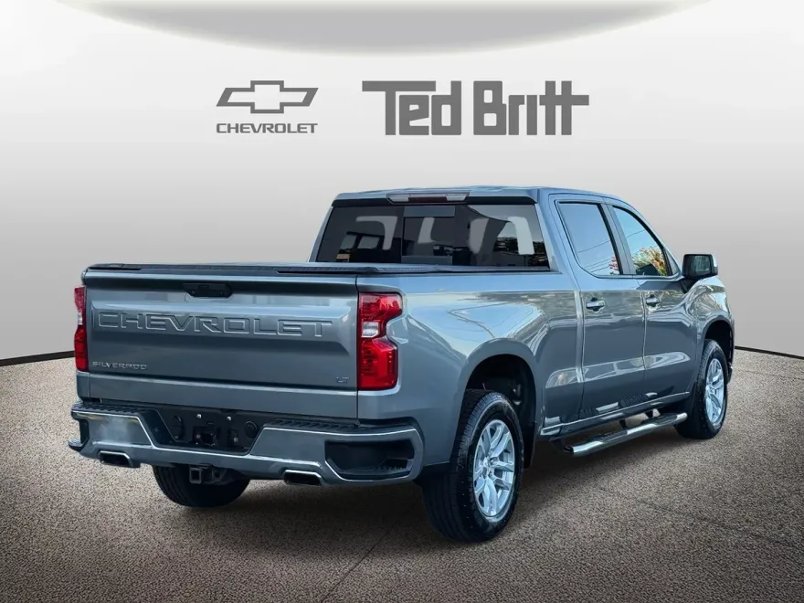 2019 Chevrolet Silverado 1500 LT photo 1