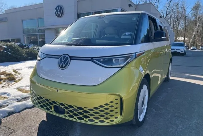 2025 Volkswagen ID. Buzz photo 1