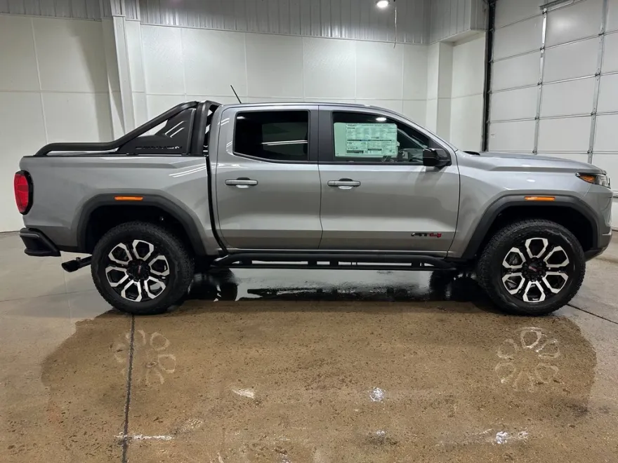 2025 Gmc Canyon AT4 photo 1