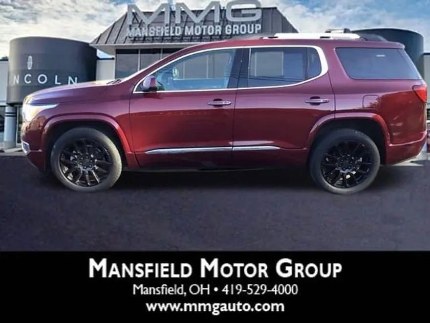 2017 Gmc Acadia Denali photo 1