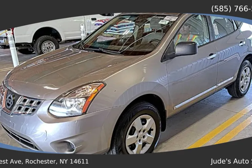 2015 Nissan Rogue Select photo 1