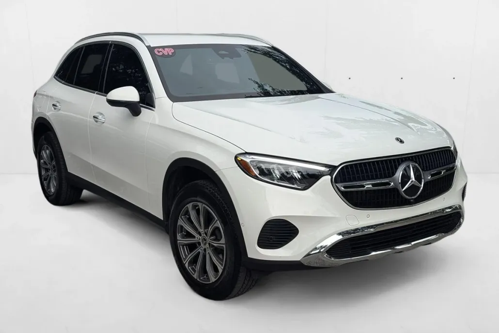 2025 Mercedes Benz GLC 300 4MATIC photo 1