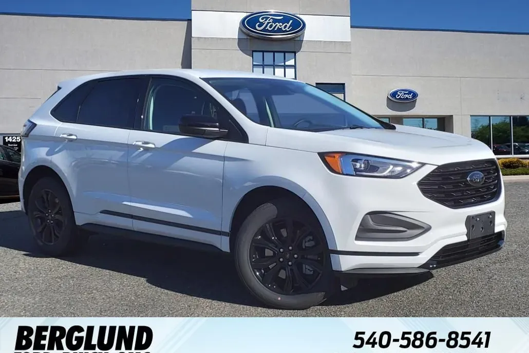 2024 Ford Edge SE photo 1