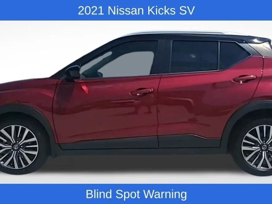 2021 Nissan Kicks SV photo 1