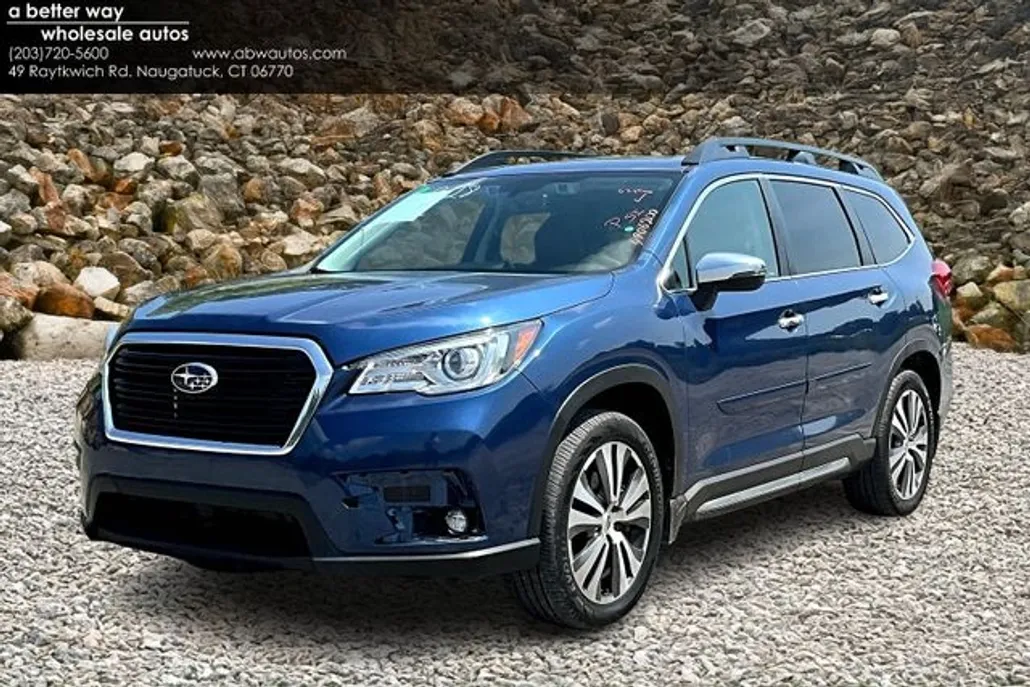 2022 Subaru Ascent Touring photo 1