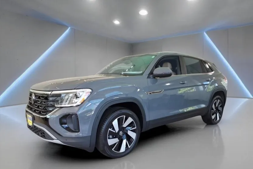2025 Volkswagen Atlas Cross Sport SE Technology photo 1