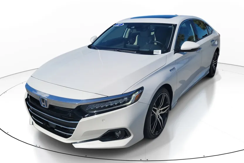 2022 Honda Accord Hybrid Touring photo 1