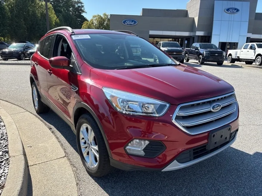2018 Ford Escape SE photo 1