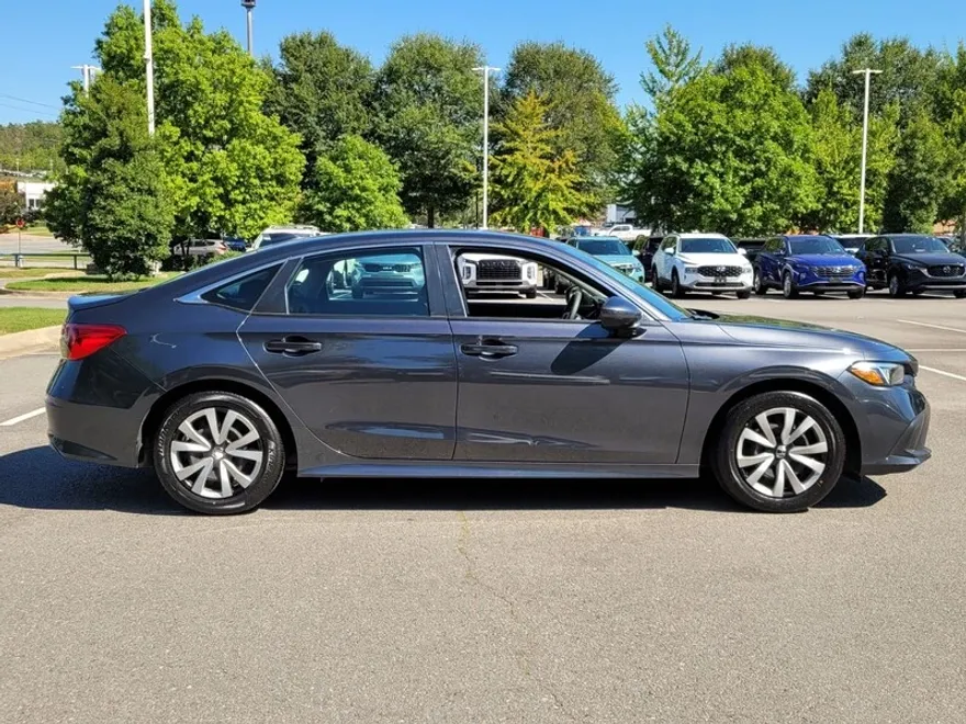 2024 Honda Civic LX photo 1
