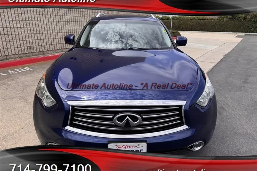 2016 Infiniti QX70 photo 1
