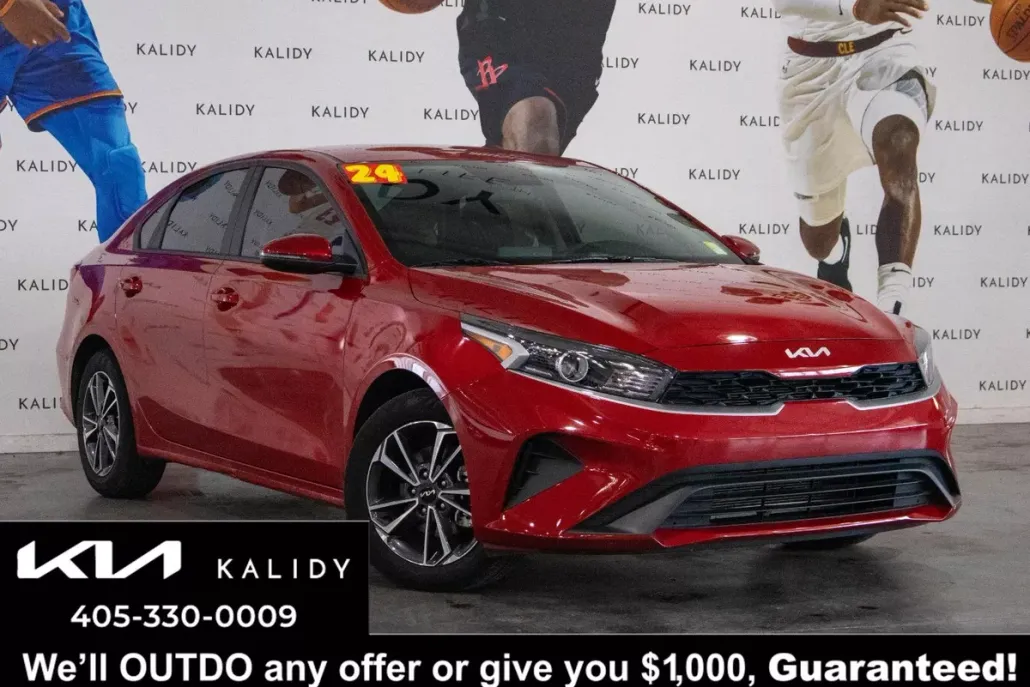 2024 Kia Forte LXS photo 1