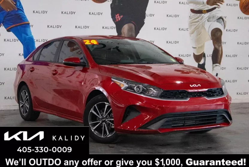 2024 Kia Forte LXS photo 1