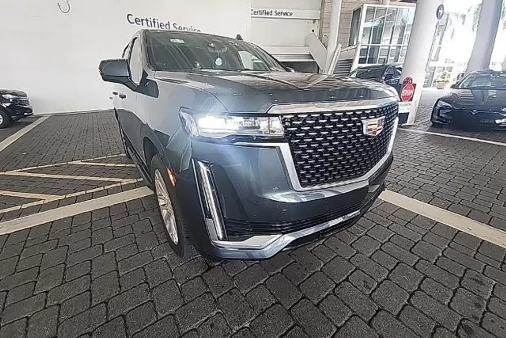 2021 Cadillac Escalade Premium Luxury photo 1
