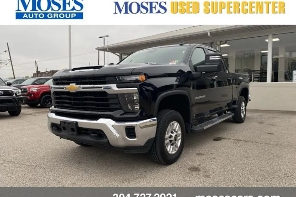 2024 Chevrolet Silverado 2500HD LT photo 1