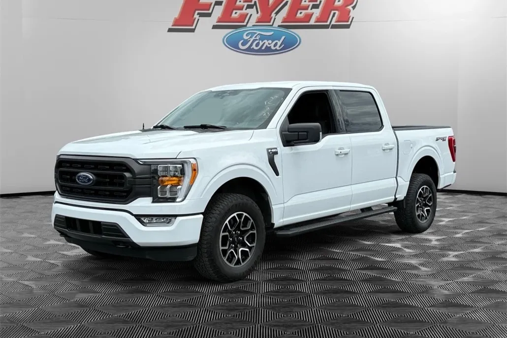 2023 Ford F-150 XLT photo 1
