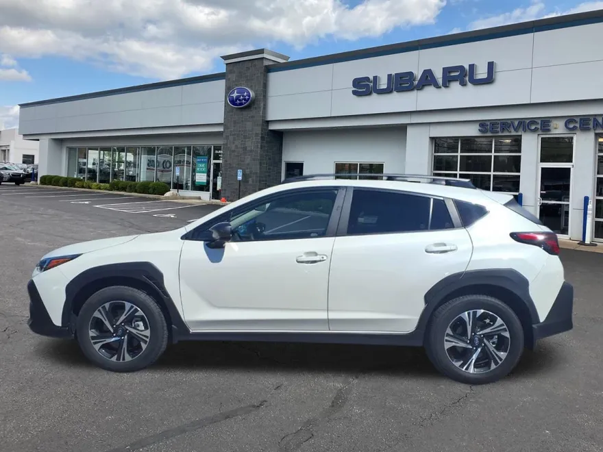 2024 Subaru Crosstrek Premium photo 1