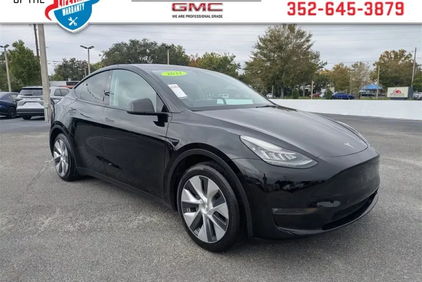2021 Tesla Model Y Standard Range Rear-Wheel Drive photo 1