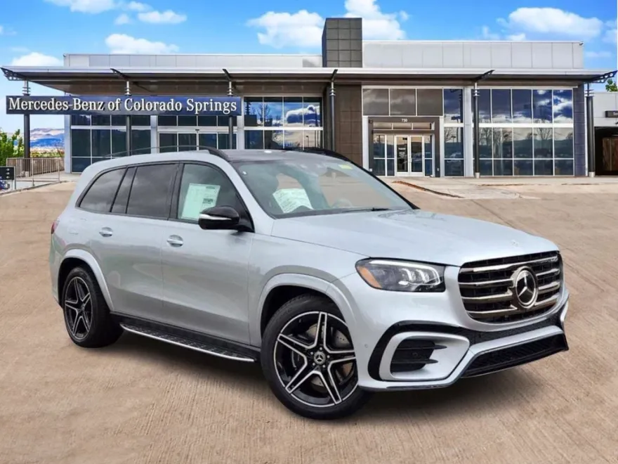 2025 Mercedes Benz GLS 450 4MATIC photo 1