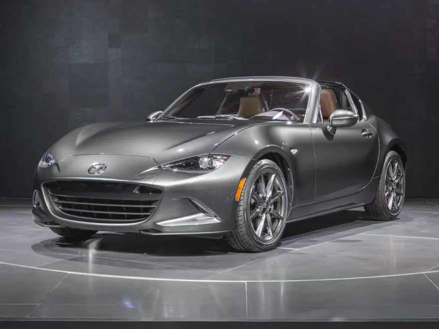 2017 Mazda MX-5 Miata RF Miata Grand Touring photo 1