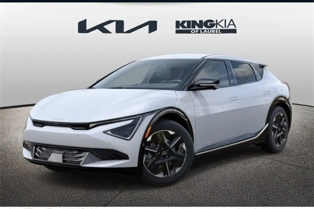 2025 Kia EV6 Wind photo 1