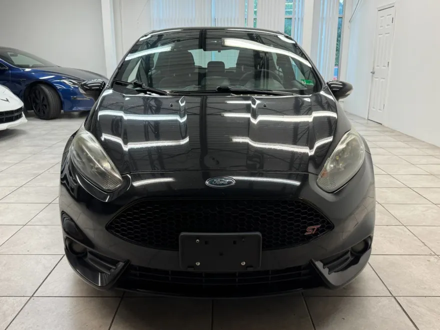 2015 Ford Fiesta ST photo 1