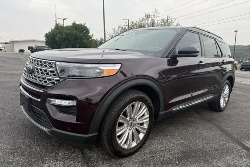 2023 Ford Explorer Limited photo 1