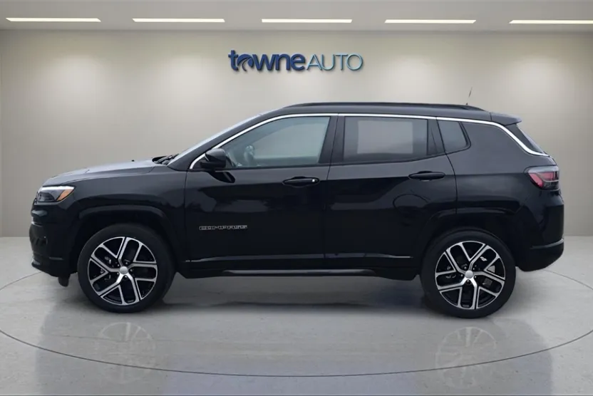 2024 Jeep Compass Limited photo 1