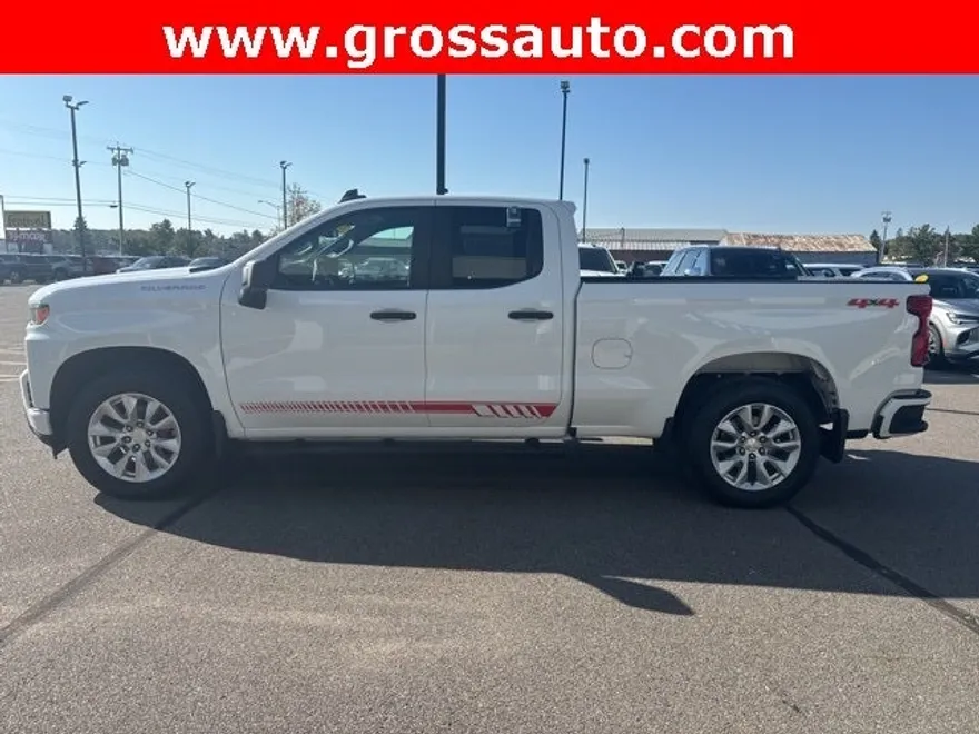 2022 Chevrolet Silverado 1500 Custom photo 1