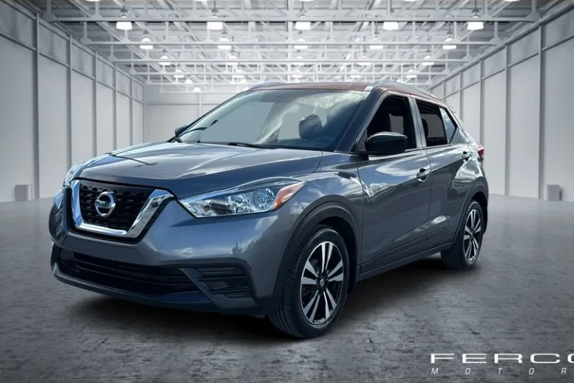 2019 Nissan Kicks SV photo 1
