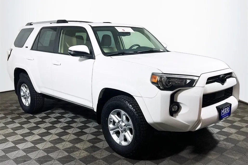 2022 Toyota 4Runner SR5 Premium photo 1