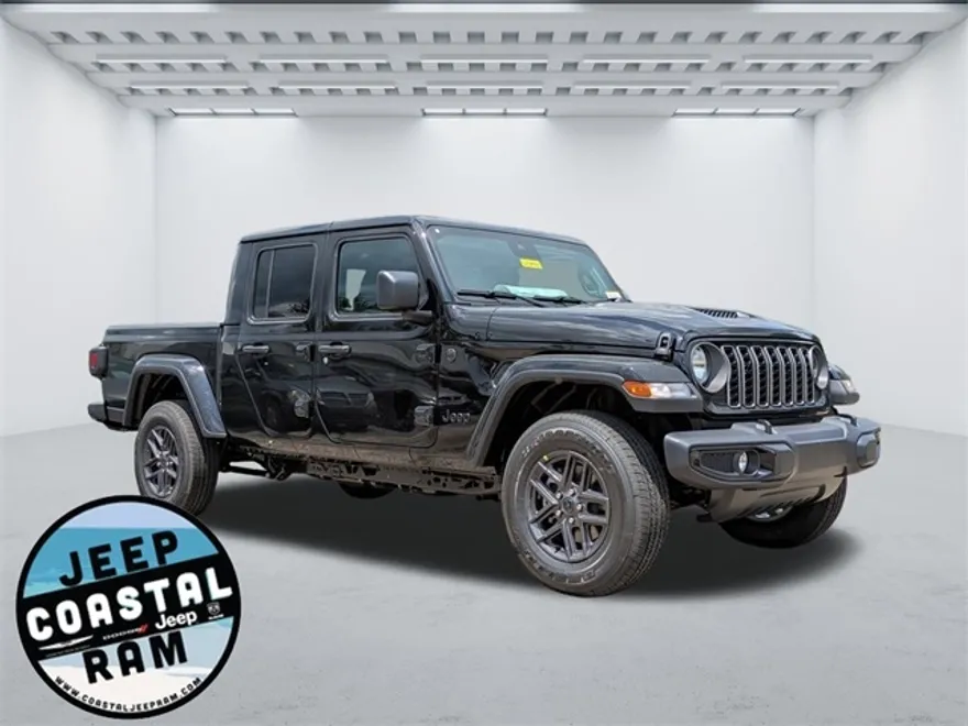 2025 Jeep Gladiator Sport S photo 1