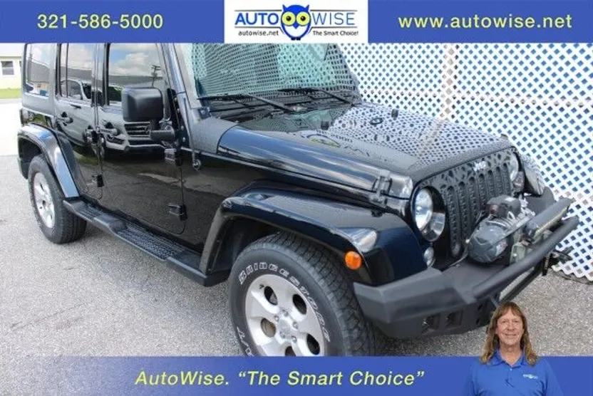 2015 Jeep Wrangler Unlimited Sahara photo 1