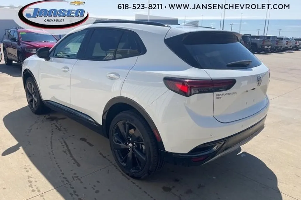 2023 Buick Envision Essence photo 1