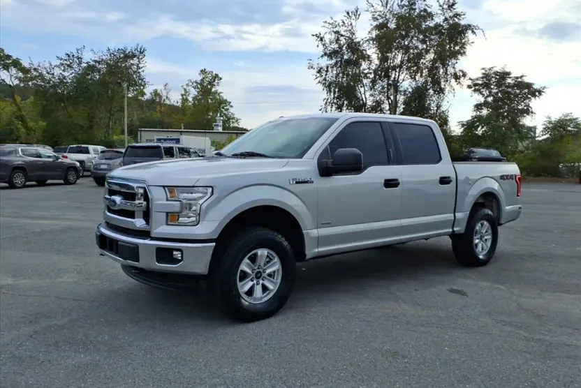 2017 Ford F-150 XLT photo 1