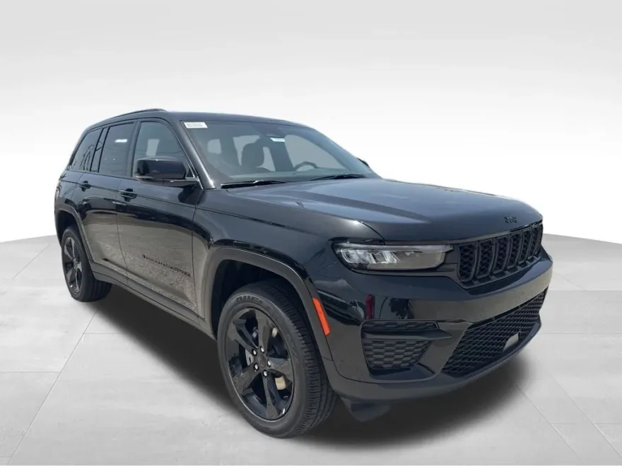 2025 Jeep Grand Cherokee Altitude photo 1