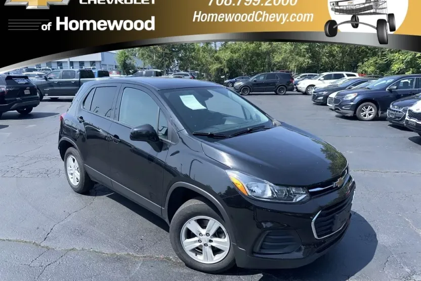 2020 Chevrolet Trax LS photo 1