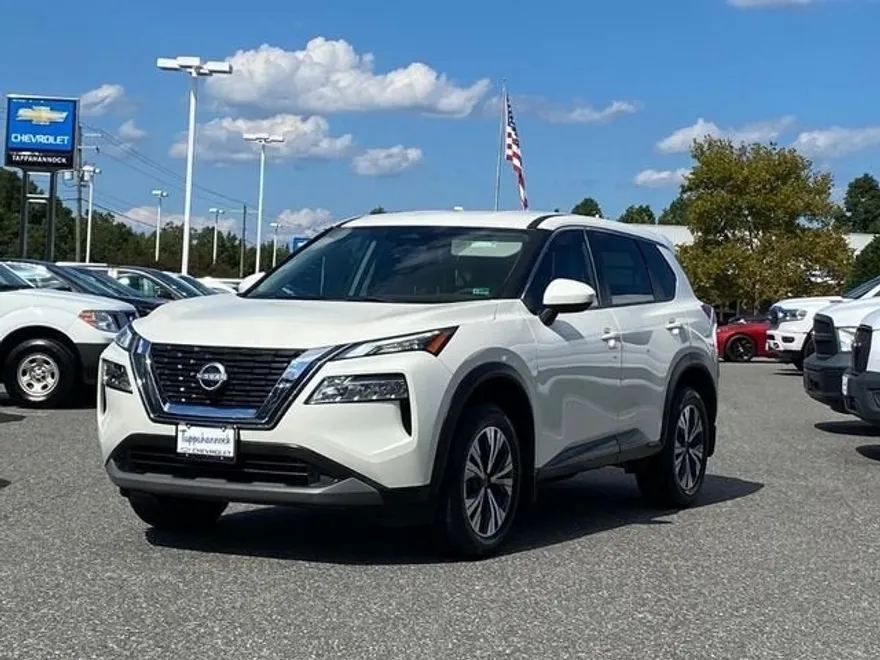 2023 Nissan Rogue SV photo 1