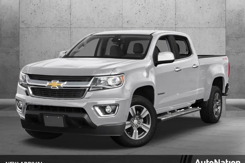 2025 Chevrolet Colorado Work Truck LT photo 1