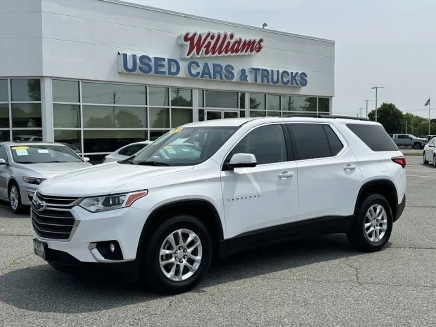 2020 Chevrolet Traverse photo 1