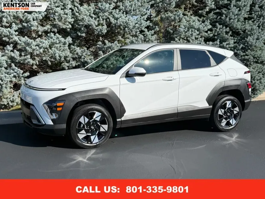 2025 Hyundai Kona SEL photo 1