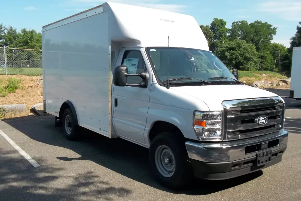 2026 Ford E-350 Base photo 1