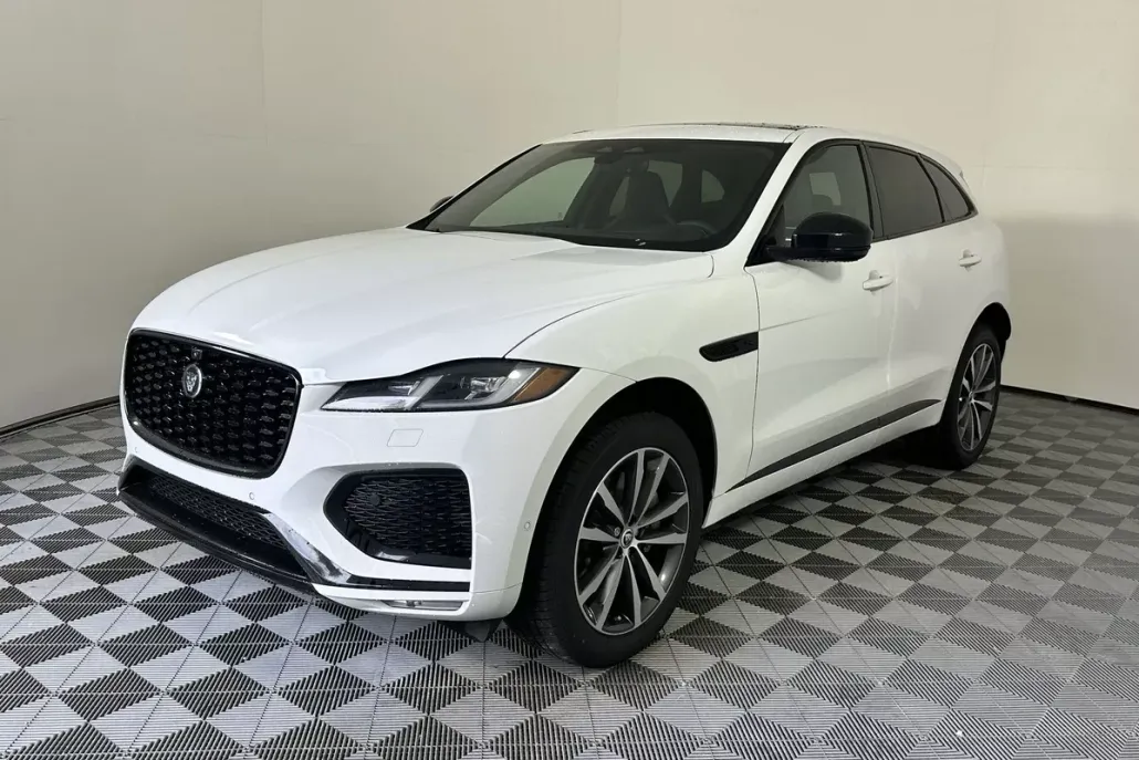 2026 Jaguar F-PACE P250 R-Dynamic S photo 1