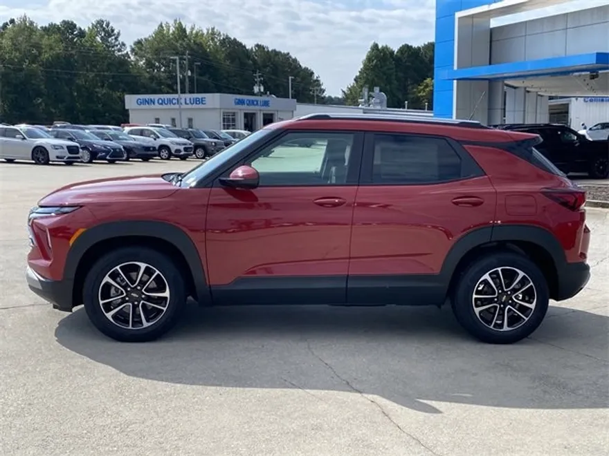 2026 Chevrolet Trailblazer LT photo 1