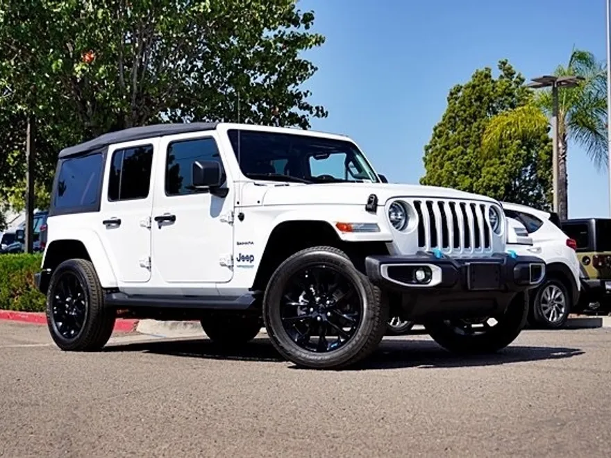 2022 Jeep Wrangler Unlimited Sahara 4xe photo 1