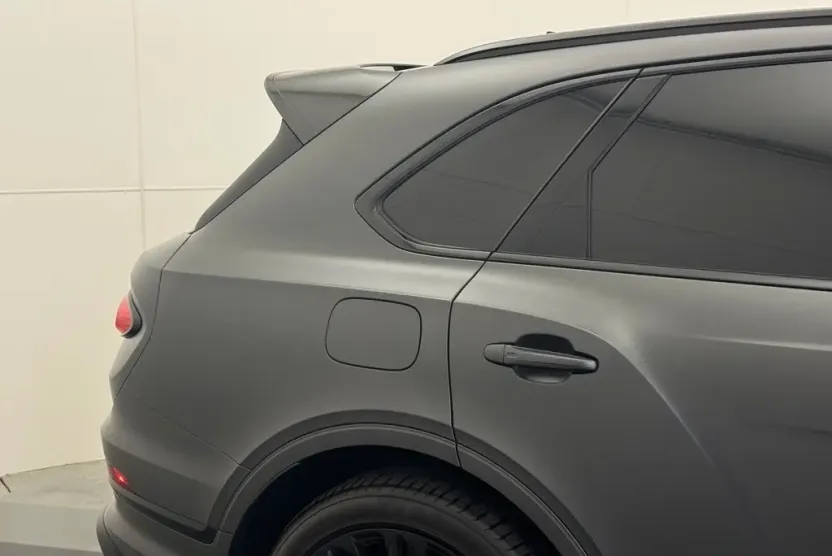 2023 Bentley Bentayga Speed photo 1