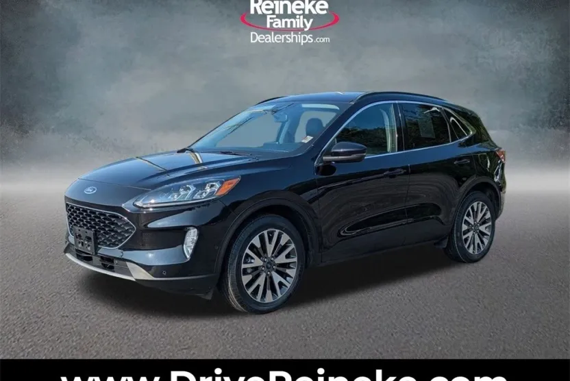 2020 Ford Escape Titanium photo 1