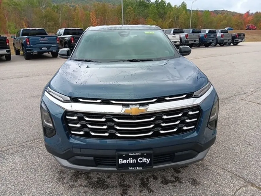2026 Chevrolet Equinox LT photo 1