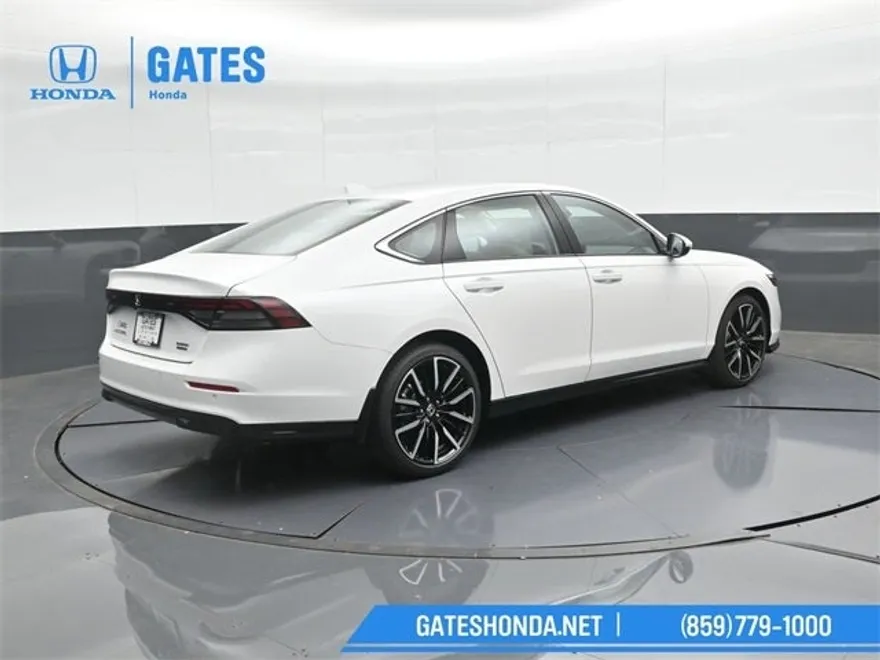 2025 Honda Accord Hybrid Touring photo 1