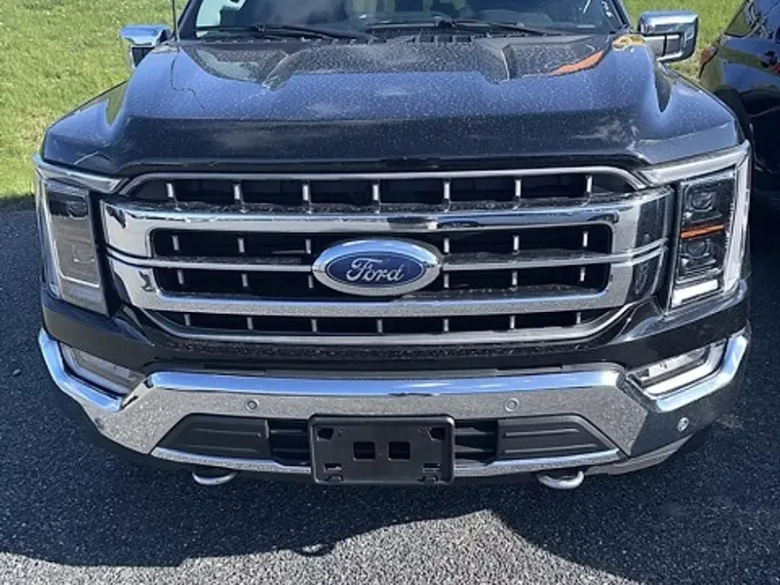 2023 Ford F-150 Lariat photo 1
